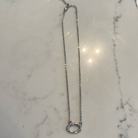 “O” Necklace - Picture 1 of 5